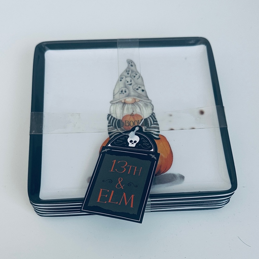 NWT! 13th & Elm | Gnomes Plates
